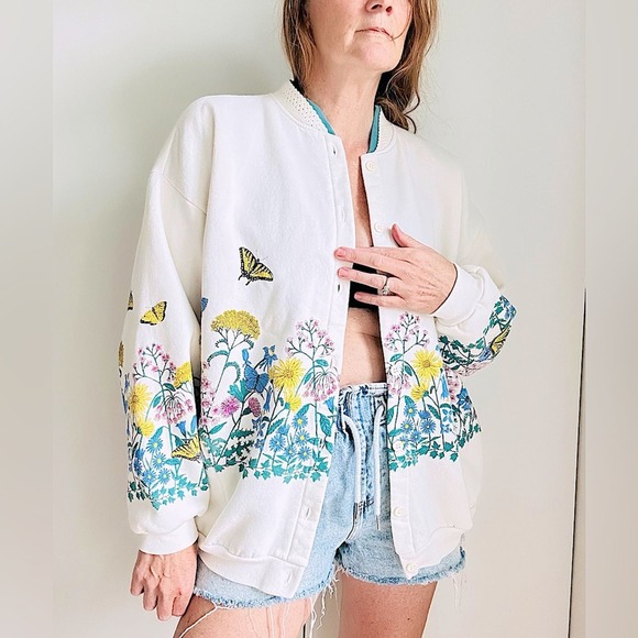 Vintage Tops - Y2K Granny Core Cardigan Sweatshirt Floral Butterflies XXL Nature Prints Neutral